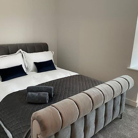 Boutique Luxury Apartment, High St, Henley-In-Arden Bagian luar foto
