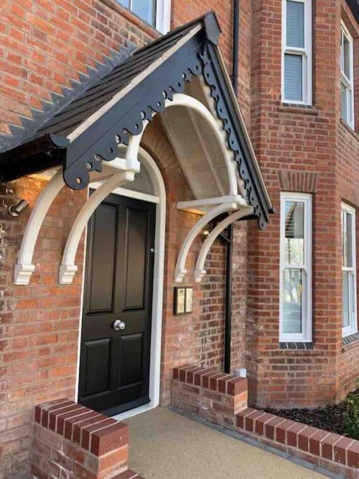 Boutique Luxury Apartment, High St, Henley-In-Arden Bagian luar foto