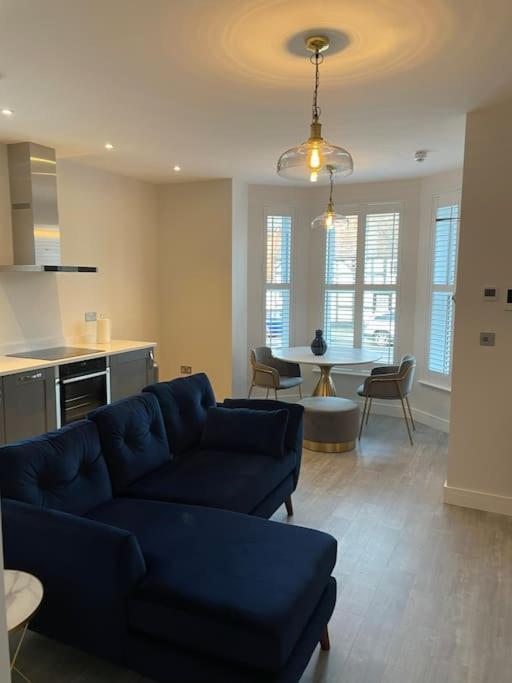 Boutique Luxury Apartment, High St, Henley-In-Arden Bagian luar foto