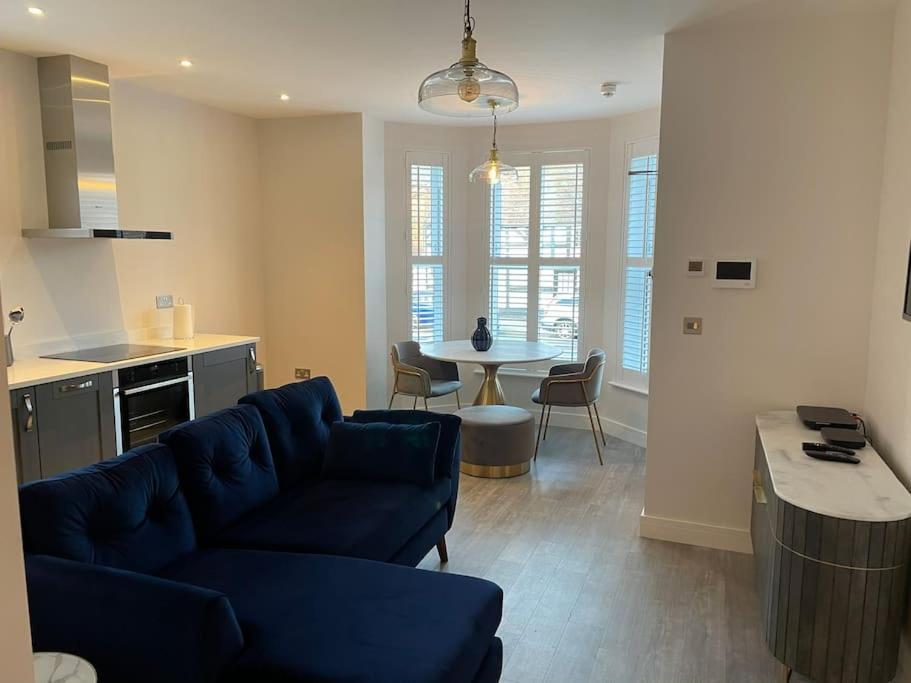 Boutique Luxury Apartment, High St, Henley-In-Arden Bagian luar foto